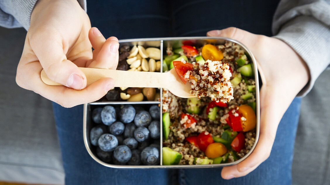quinoa, saláta, uzsonna