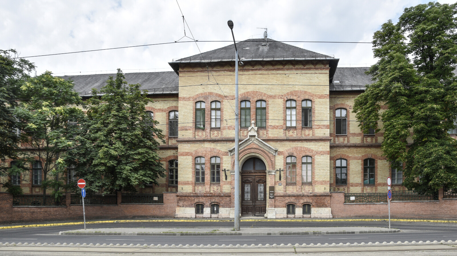 Ágyi poloskák jelentek meg egy fővárosi kórházban, átköltöztették a betegeket