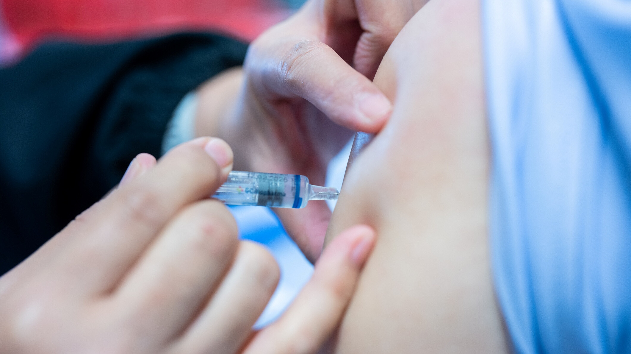 Szervátültetés előtt: százezrekbe kerülnek az oltások – Súlyos anyagi terhet viselnek a betegek