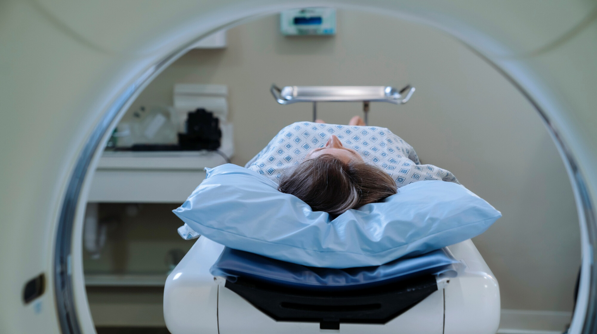 Nem maradt működő MR-készülék a János kórházban – A stroke-os betegeket is máshova küldik