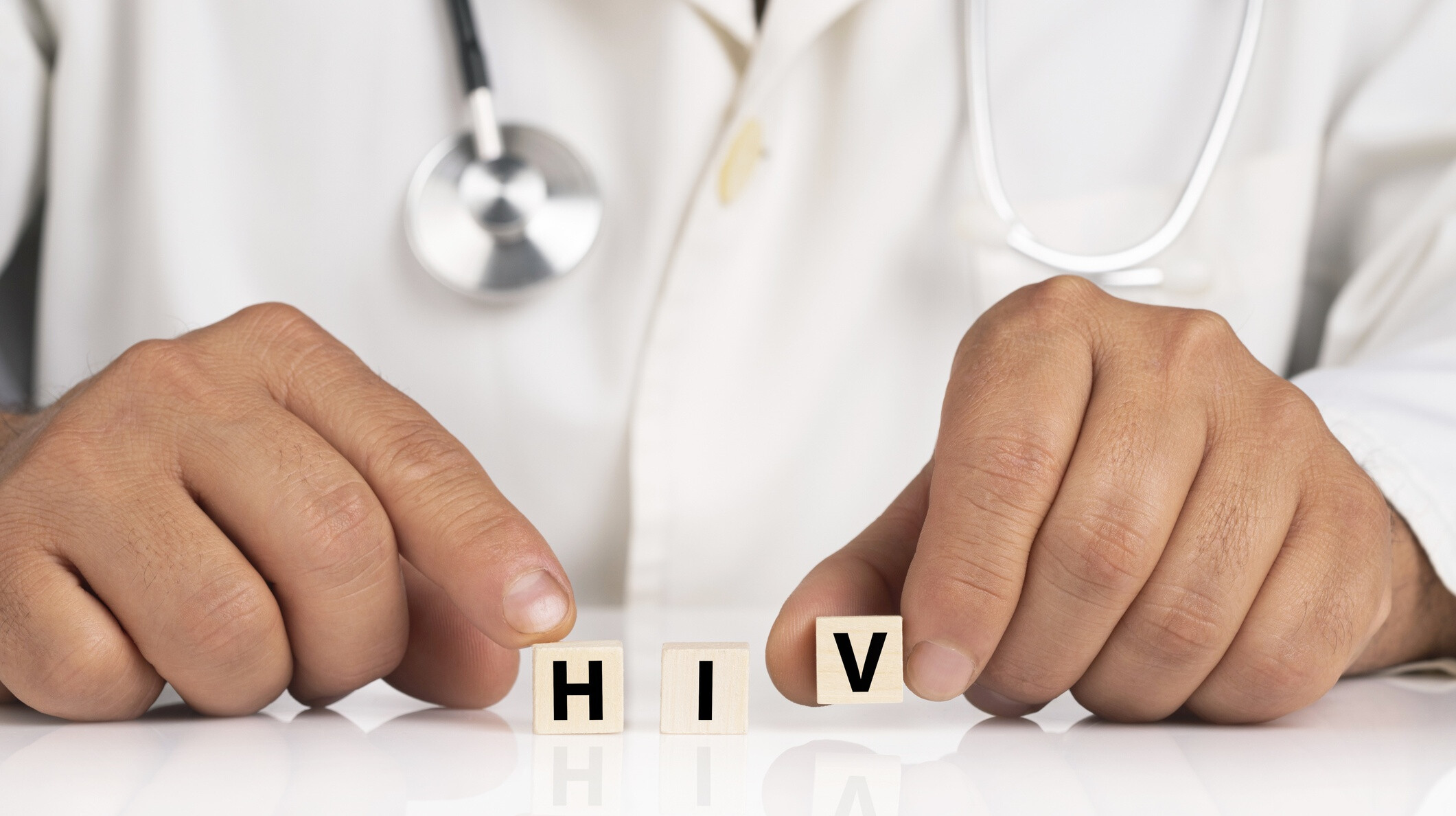 Kvíz: honnan kapta nevét a HIV-vírus? – Teszteld, mennyire ismered az orvosi rövidítéseket