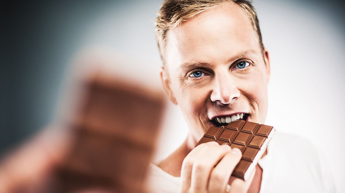 Így eszik egy nárcisztikus: két dologból többet fogyasztanak, mint az átlag