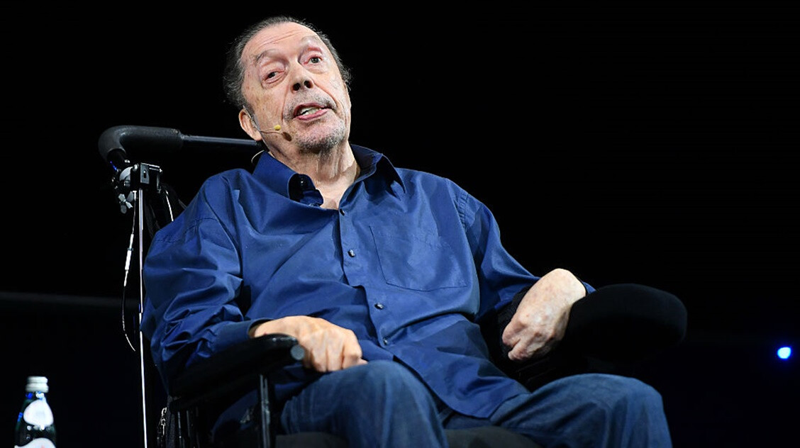 Tim Curry: "mivel járni nem tudok, egyhamar énekelni és táncolni sem fogok"